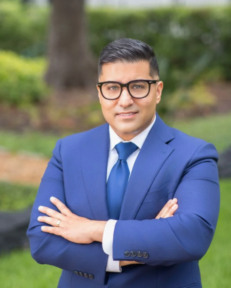 Dr. Rishi Seth, board-certified internal medicine concierge doctor in Tampa